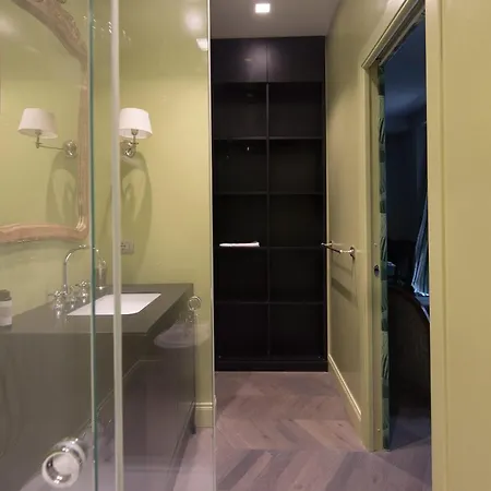 Tales Apartment *